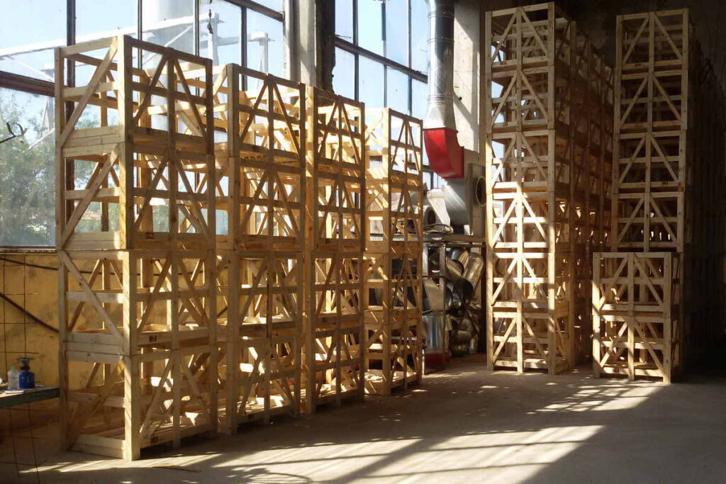 crates